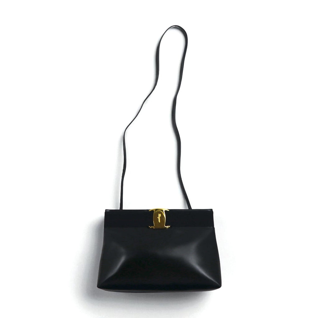 Salvatore Ferragamo 2WAY ショルダーバッグ クラッチバッグ ヴァラ リボン ブラック レザー D210588