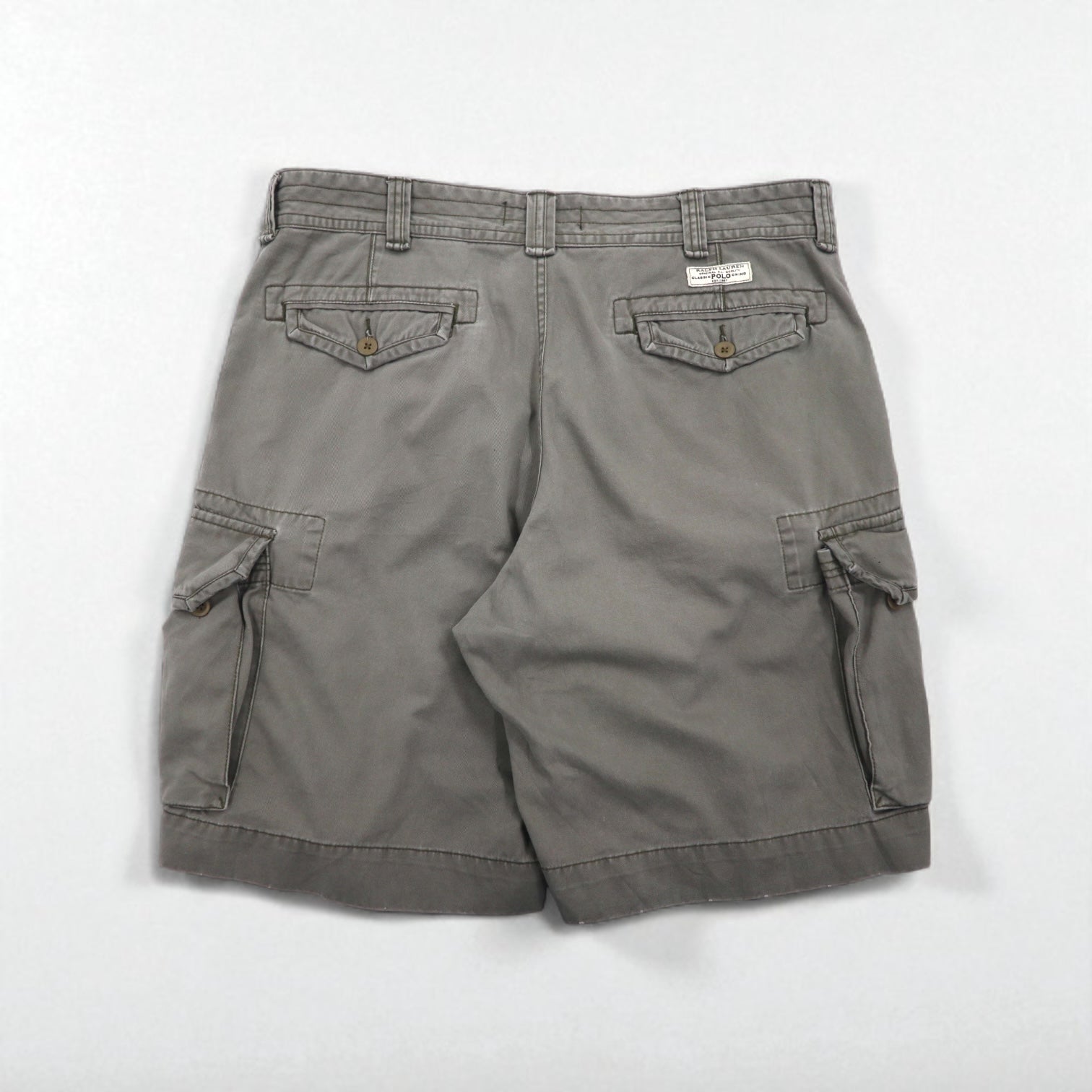 Polo by Ralph Lauren anni '90, pantaloncini cargo larghi Polo Chino, taglia XL, color cachi, in cotone, sotto il ginocchio.