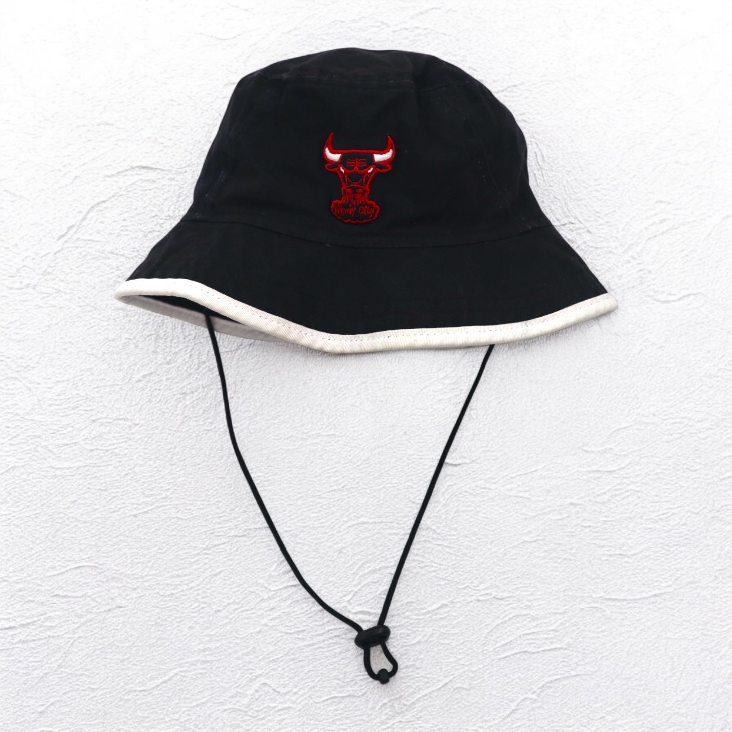 NEW ERA Cappello da pescatore con coulisse M nero NBA HARDWOOD CLASSIC Chicago Bulls