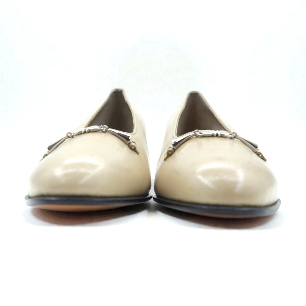 SALVATORE FERRAGAMO ヒール パンプス 22cm ベージュ レザー イタリア製
