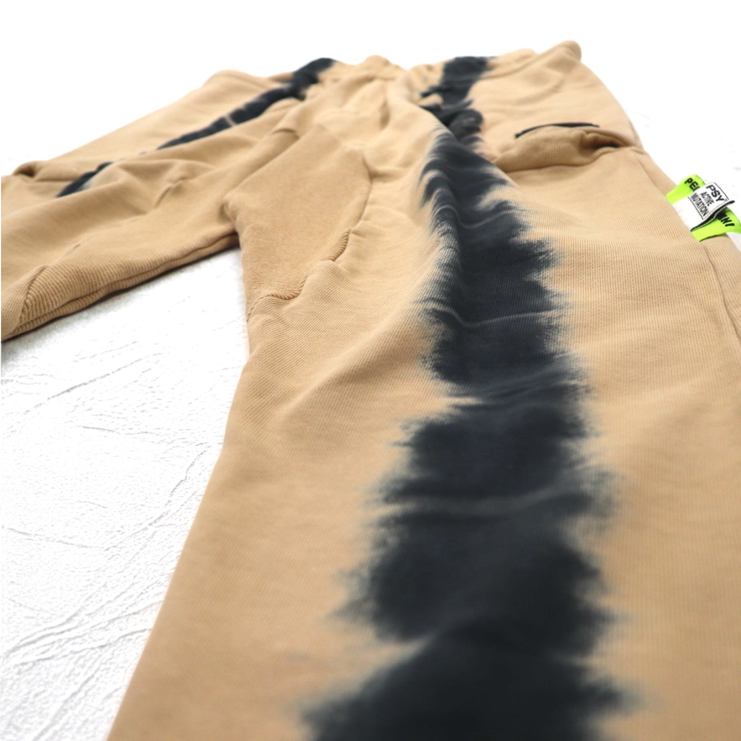 P.A.M. PERKS AND MINI Pantaloni della tuta BTC RUST TIE DYE DUPIO PANTS Beige tie-dye