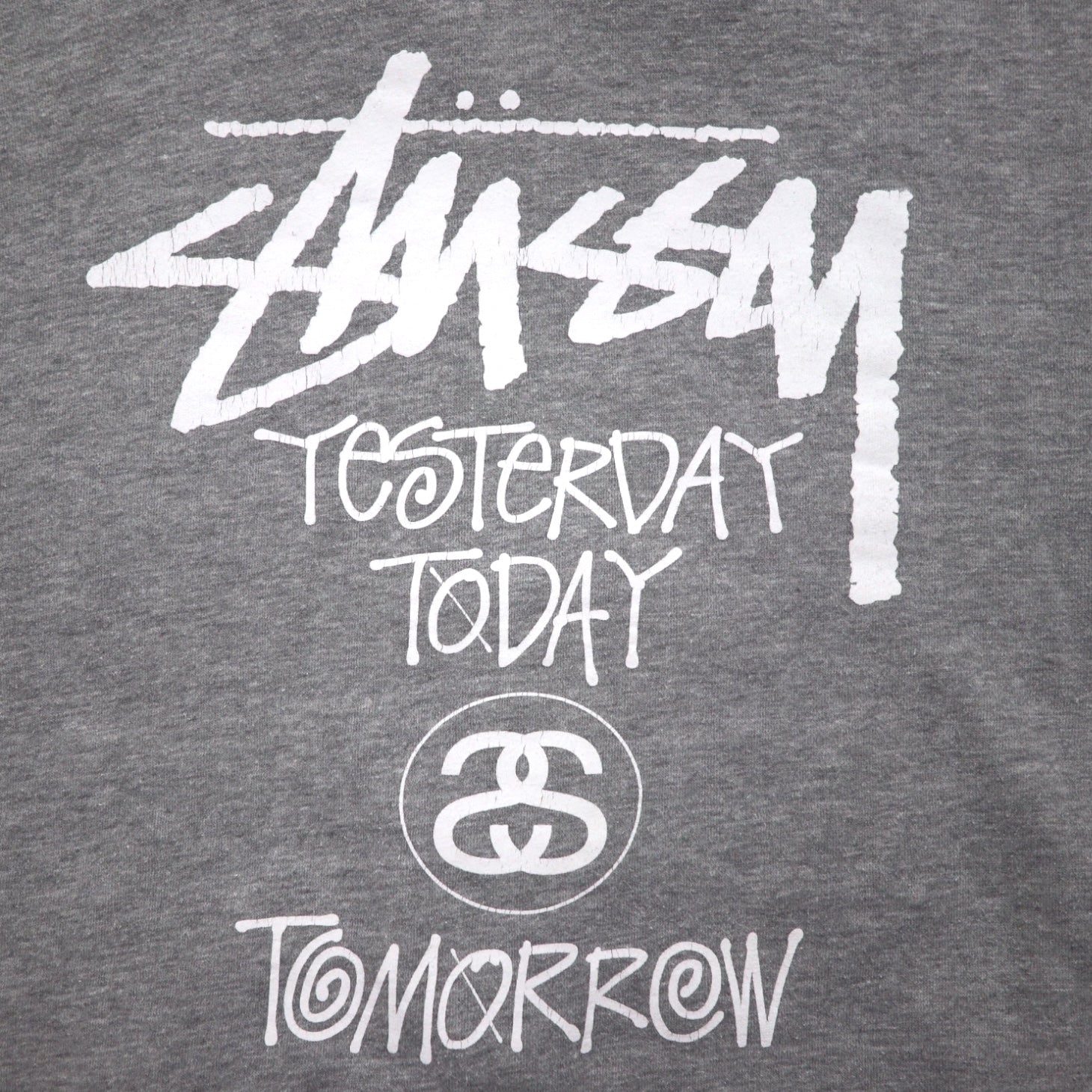 STUSSY anni 2000 Prodotto negli USA Felpa con cappuccio full zip L Grigio YESTERDAY TODAY TOMORROW Stampa logo sul retro