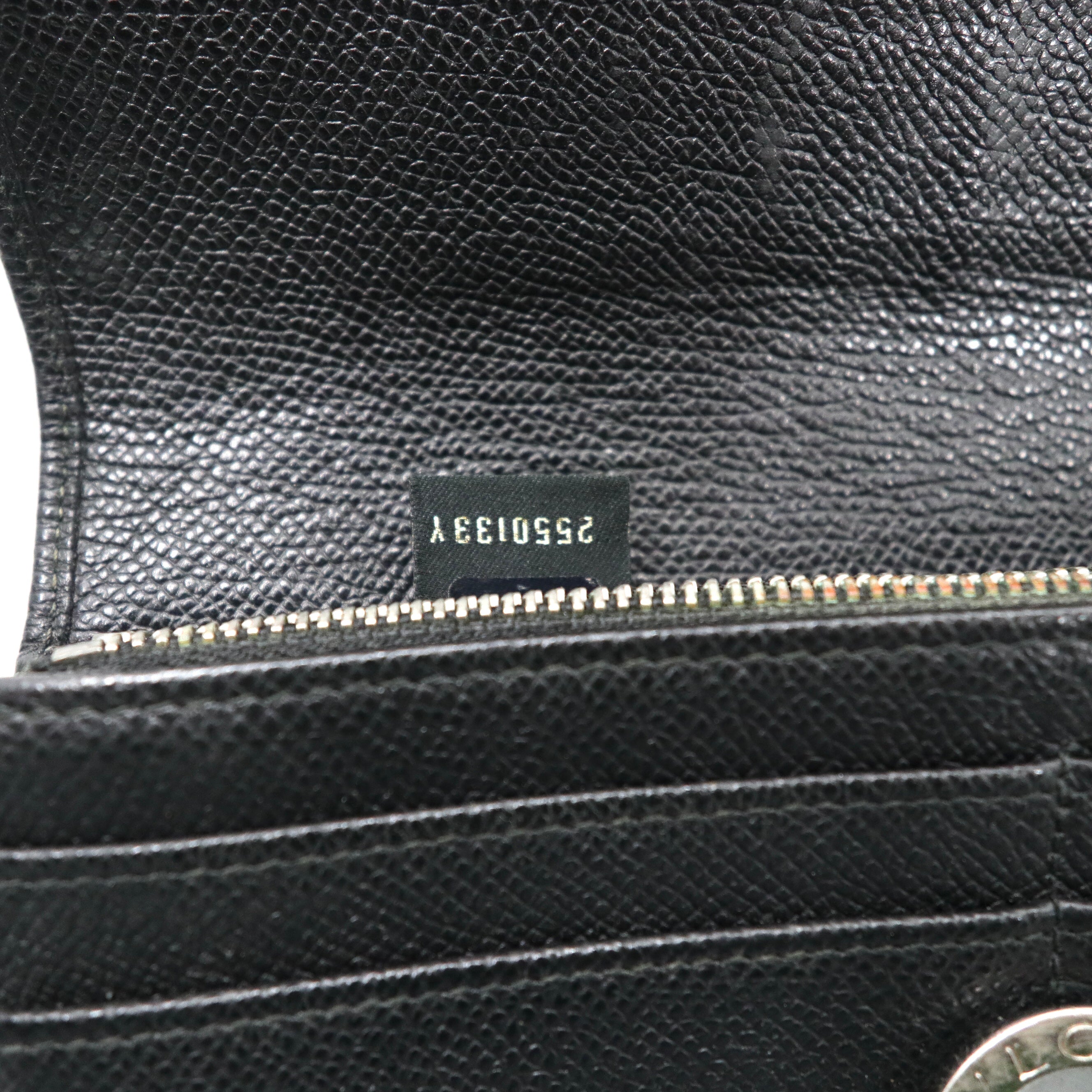 BVLGARI Portafoglio lungo nero, pelle goffrata, clip con logo Clip Large Wallet Made in Italy