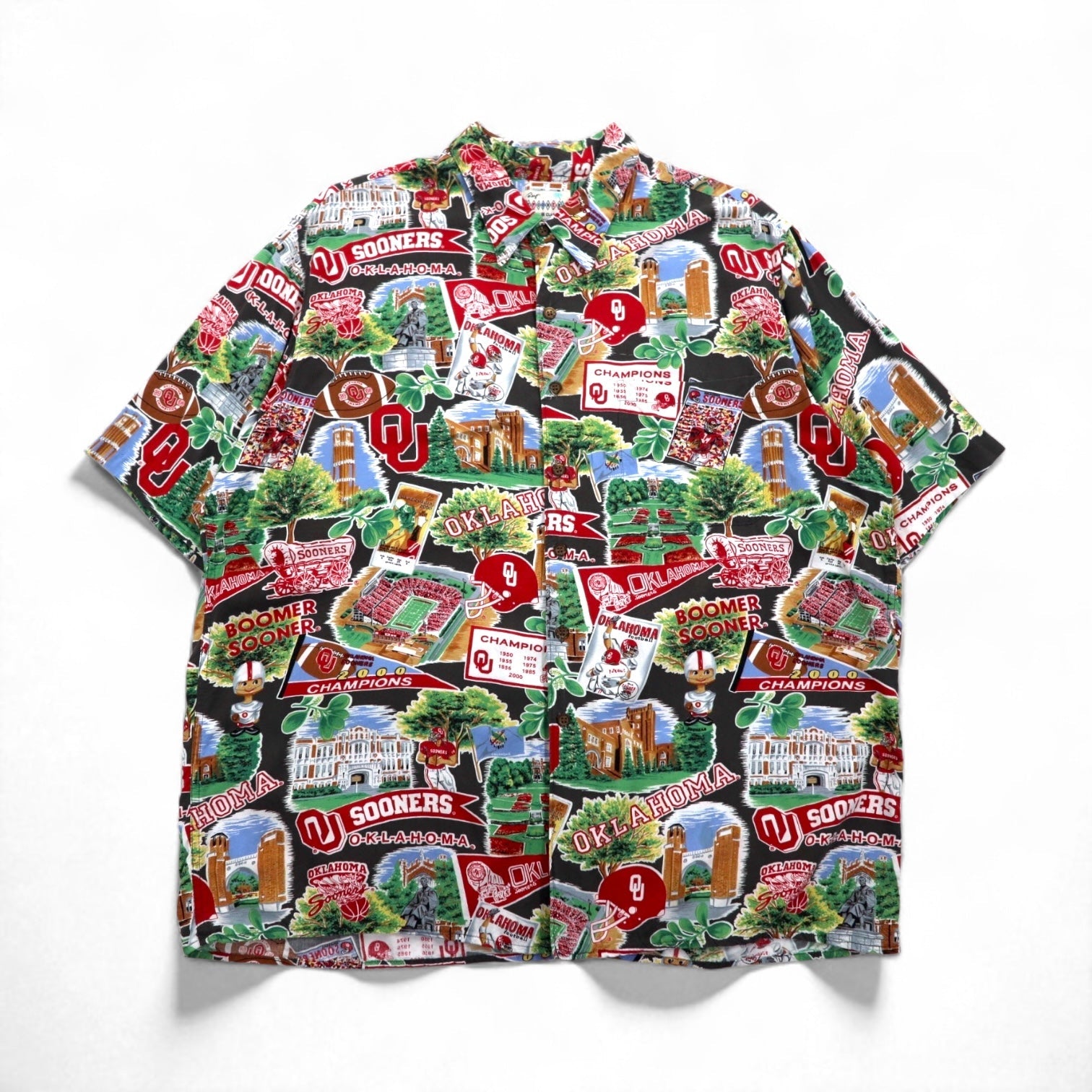 Reyn SPOONER anni '90, made in Hawaii (USA) AMERICAN CLASSICS camicia hawaiana 2XL multicolore rayon NCAA OKLAHOMA SOONERS football universitario