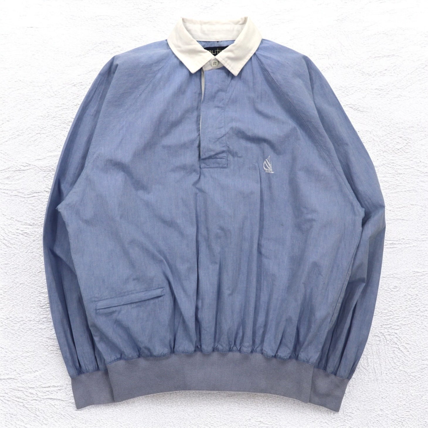 Camicia chambray pullover Nautica anni '90, taglia XL, blu, in cotone, con ricamo logo piccolo.