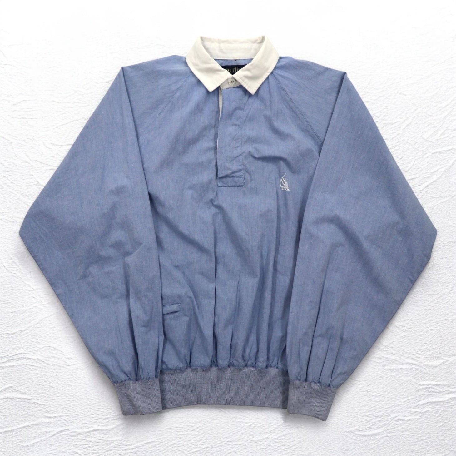 Camicia chambray pullover Nautica anni '90, taglia XL, blu, in cotone, con ricamo logo piccolo.