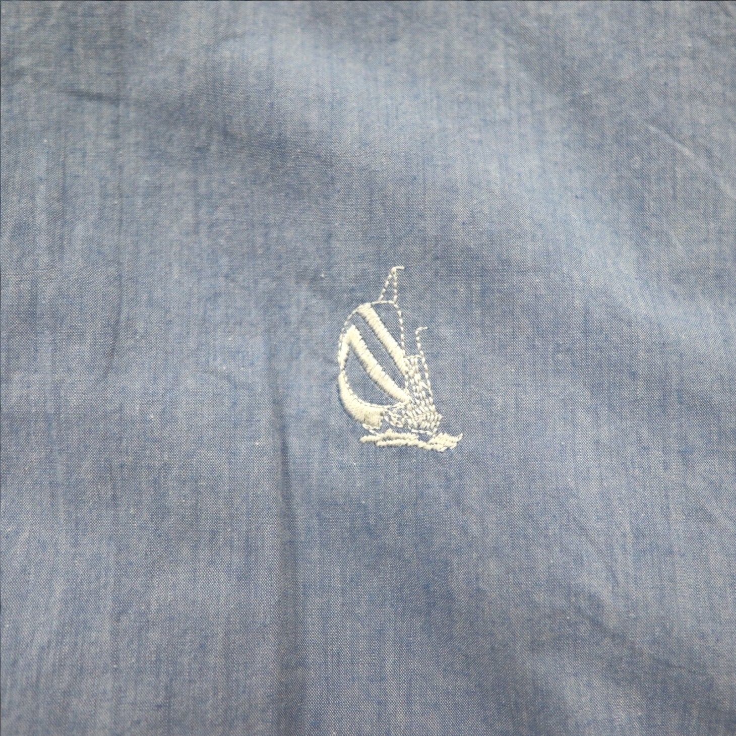Camicia chambray pullover Nautica anni '90, taglia XL, blu, in cotone, con ricamo logo piccolo.