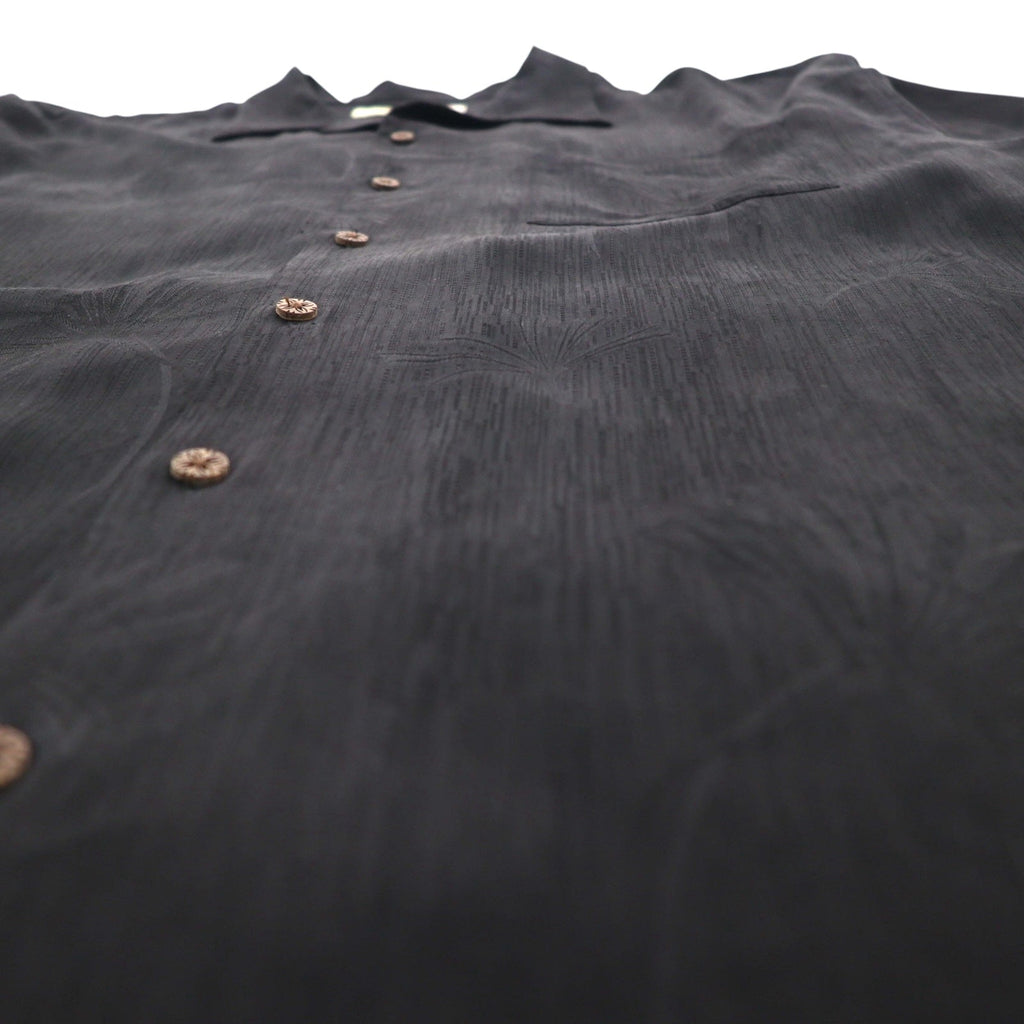 TOMMY BAHAMA Camicia in seta con colletto aperto stile hawaiano, taglia XL, colore nero, vestibilità squadrata, logo ricamato sul retro, motivo cocktail