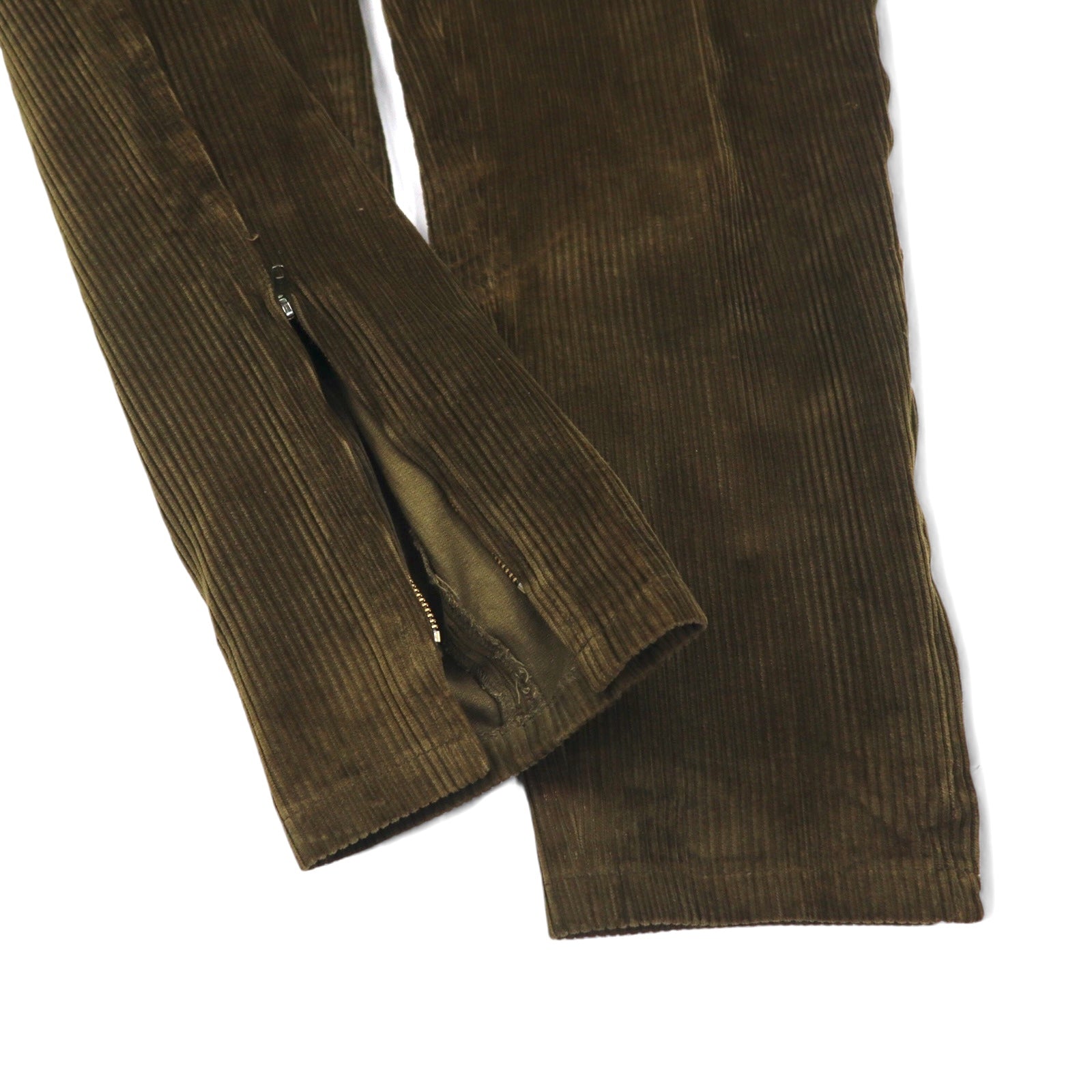 Pantaloni in velluto a coste affusolati L color kaki in cotone Charles Dubourg anni '80, produzione francese, con cerniera sull'orlo COSSERAT, profili in pelle, cerniera DMC