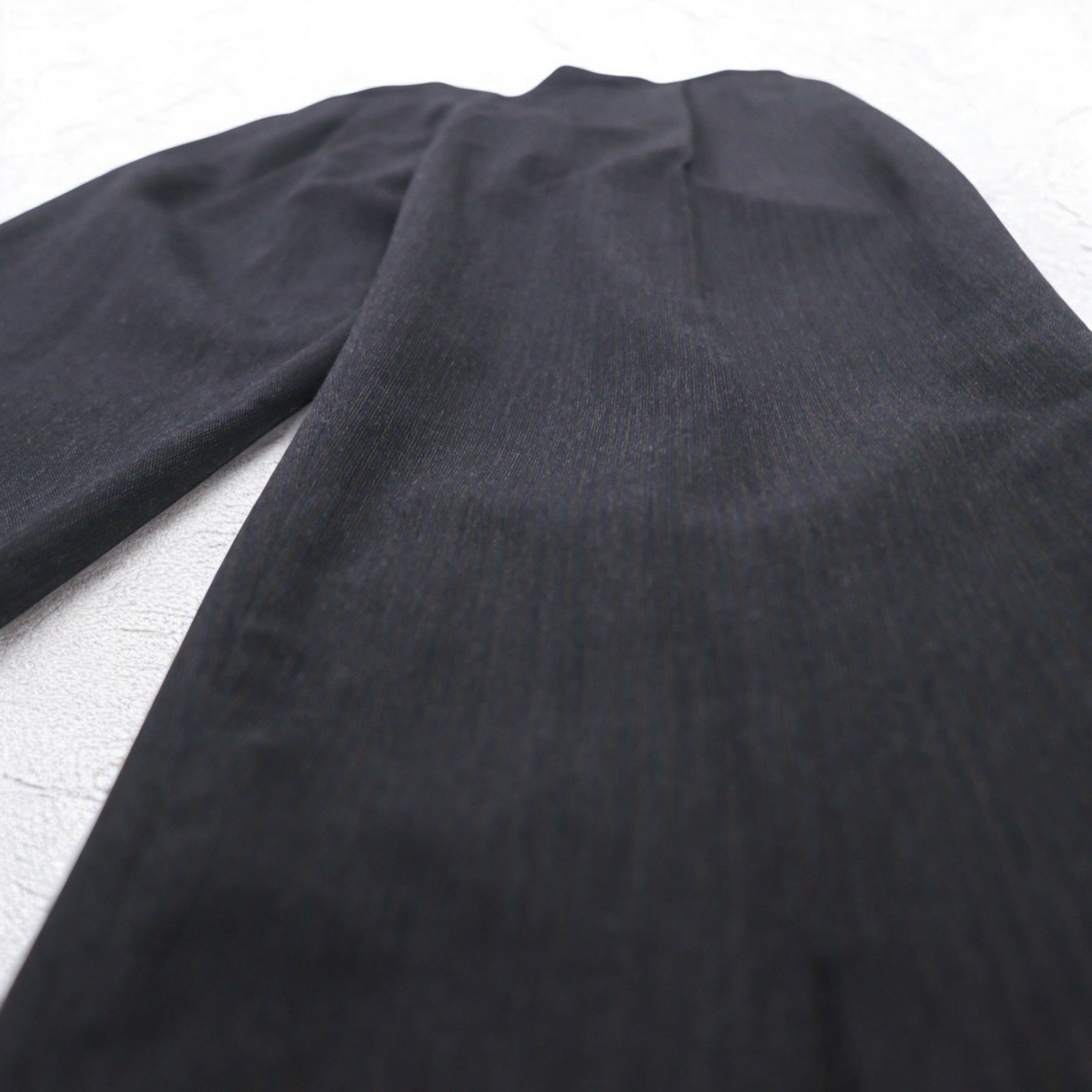 SOUMO Pantaloni larghi con pieghe M grigi lana spacco Made in Japan