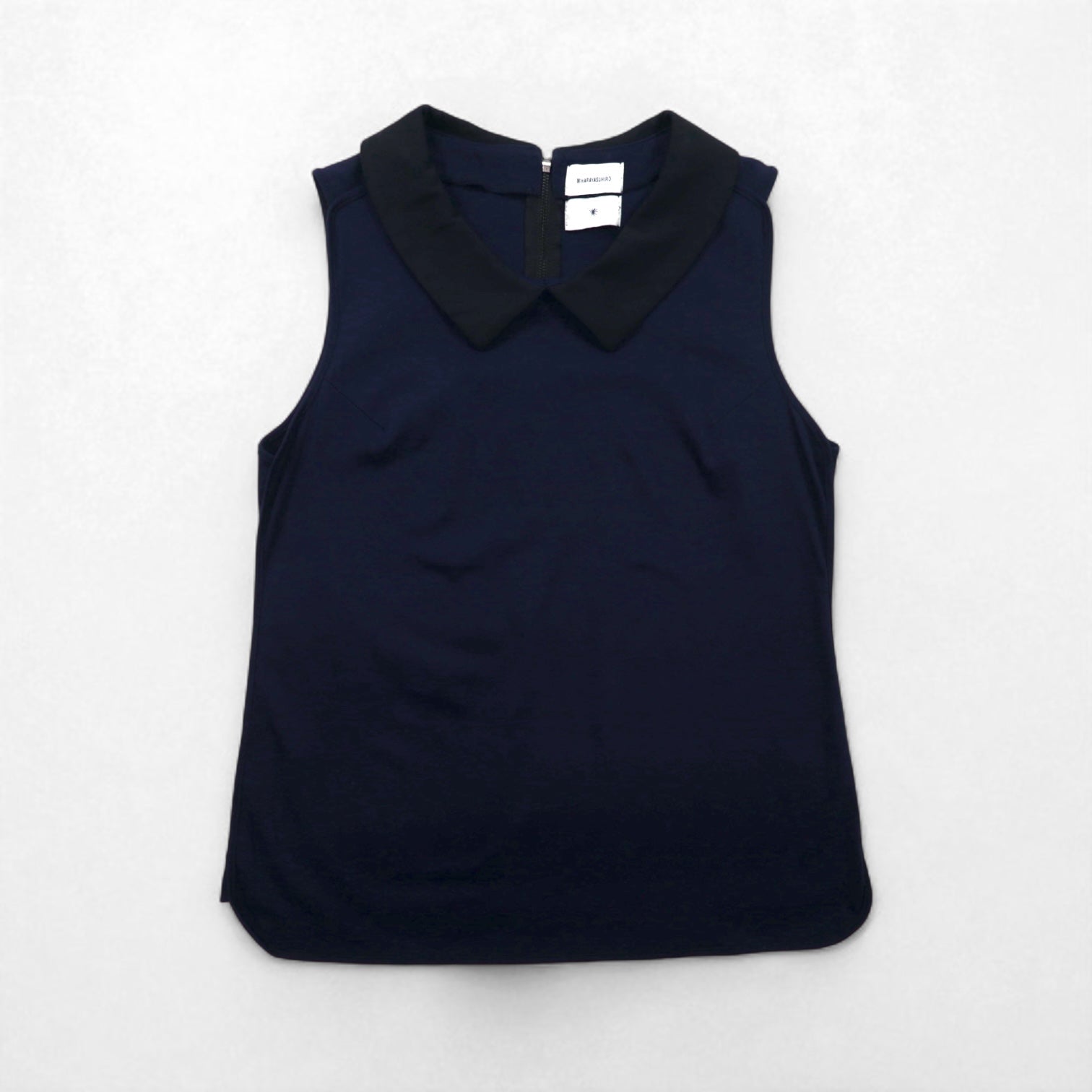 MIHARA YASUHIRO Blusa smanicata con colletto, taglia L, blu navy, cotone, elasticizzata, Made in Japan