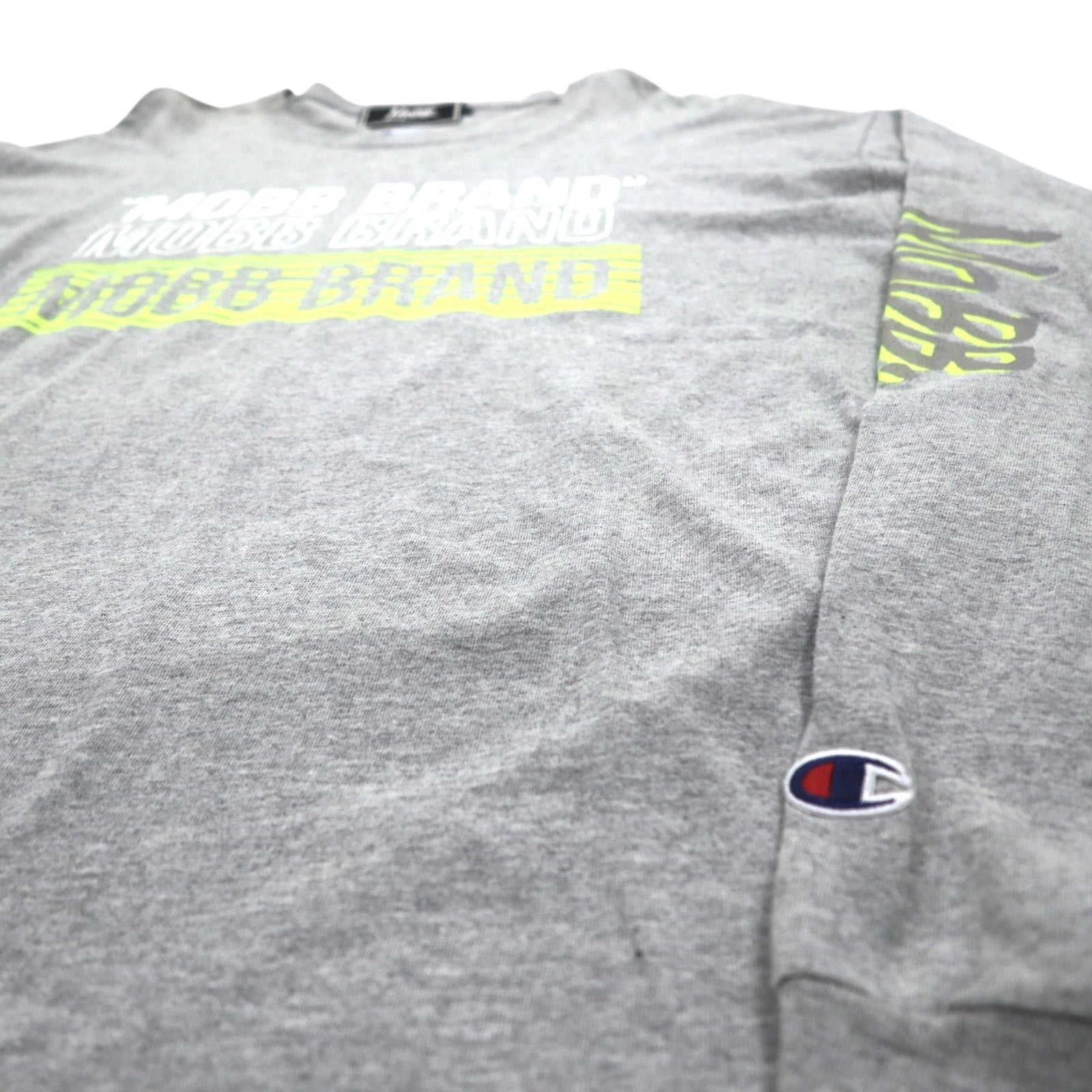 MOBB. × Champion T-shirt a maniche lunghe XL grigio stampa sulle maniche Made in El Salvador