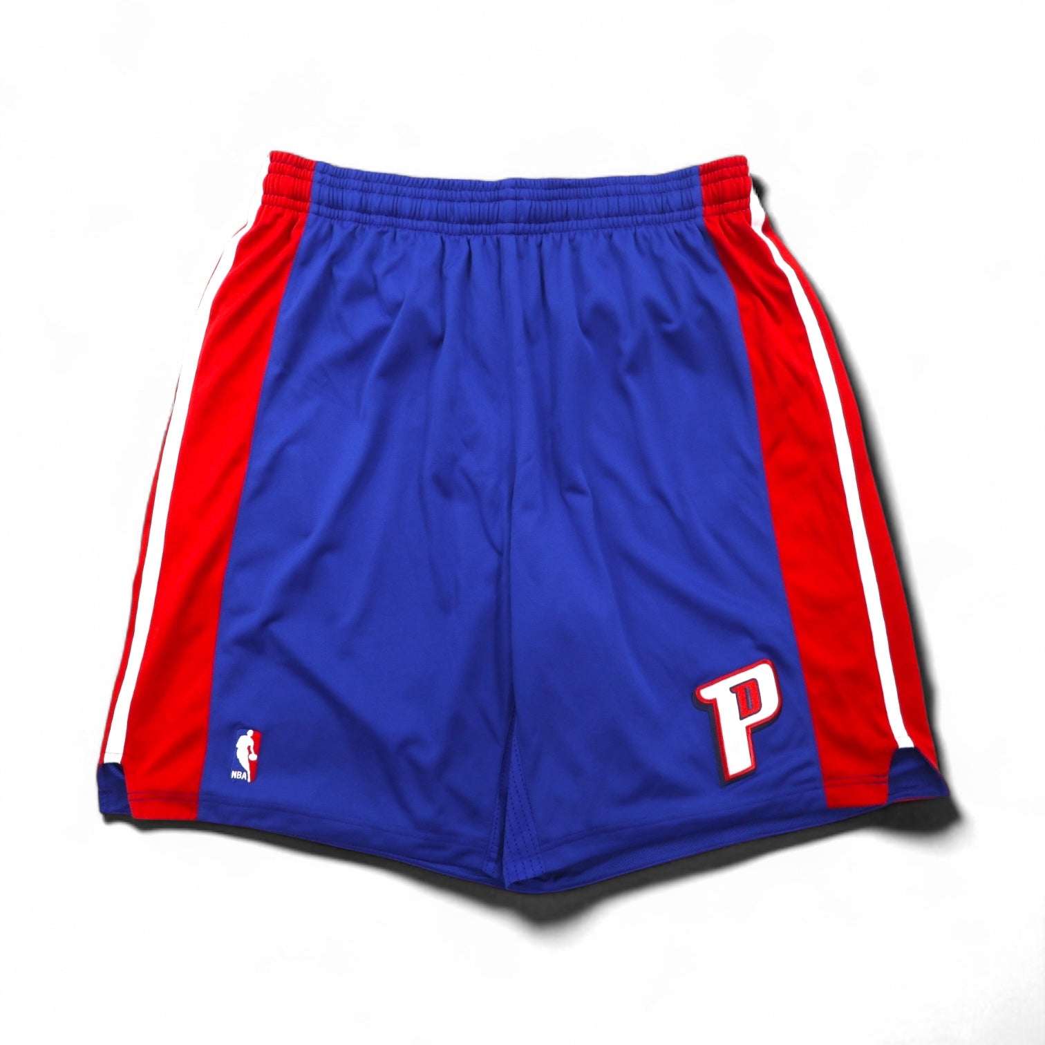 Pantaloncini adidas 3XL blu NBA Detroit Pistons, in poliestere CLIMA COOL, sotto il ginocchio.