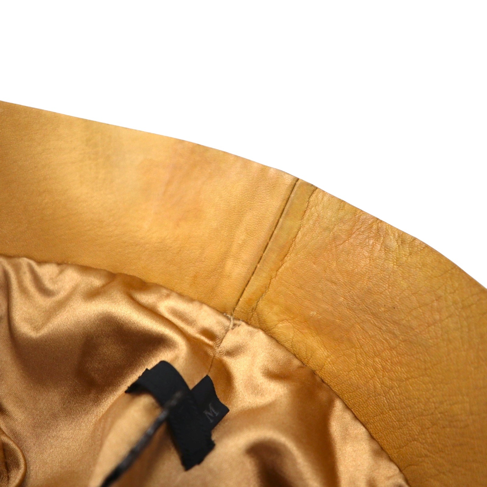 PRADA Cappello a secchiello in pelle di agnello traforata, taglia M, colore beige