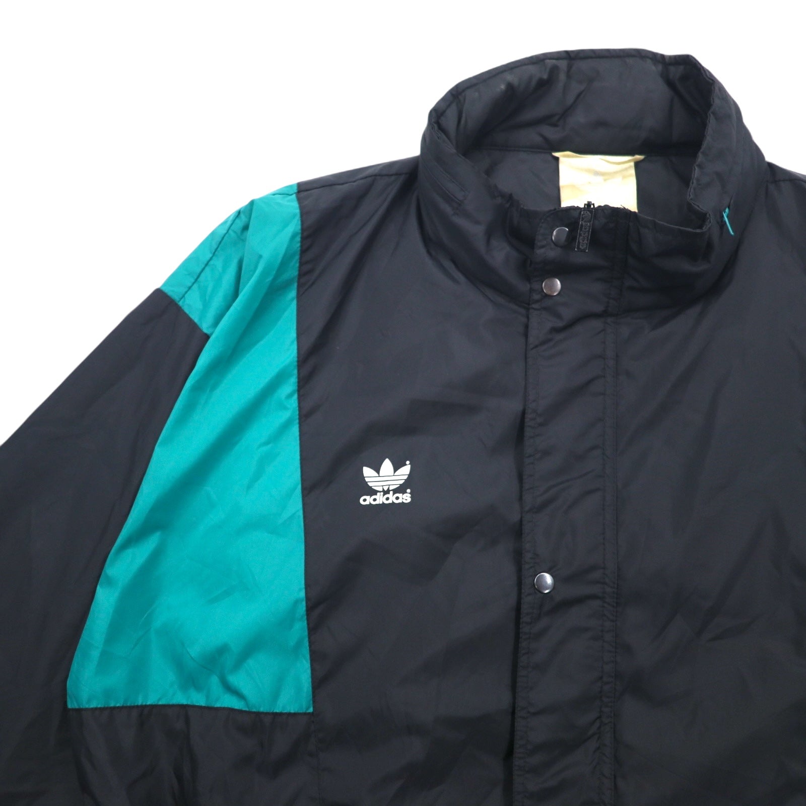 Giacca in nylon Adidas anni '90, taglia XL, colore nero, logo Trifoglio in nylon, coulisse, cappuccio ripiegabile, etichetta argentata