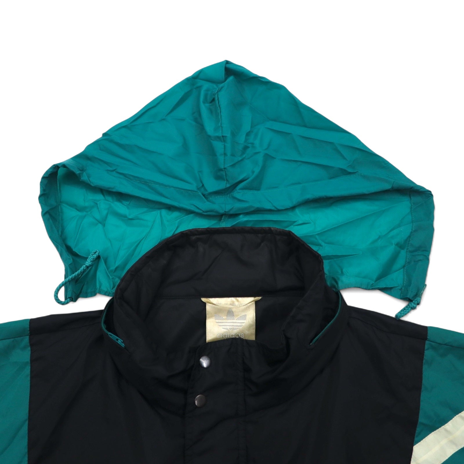 Giacca in nylon Adidas anni '90, taglia XL, colore nero, logo Trifoglio in nylon, coulisse, cappuccio ripiegabile, etichetta argentata