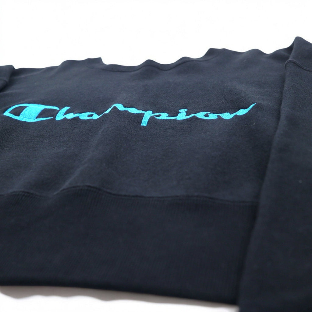 Champion Cropped Reverse Weave REVERSE WEAVE Felpa M Nera con logo script ricamato COMPACT VOLUME TOP CWSL009