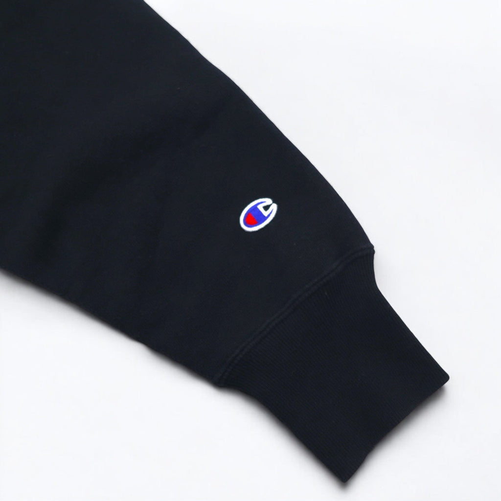 Champion Cropped Reverse Weave REVERSE WEAVE Felpa M Nera con logo script ricamato COMPACT VOLUME TOP CWSL009