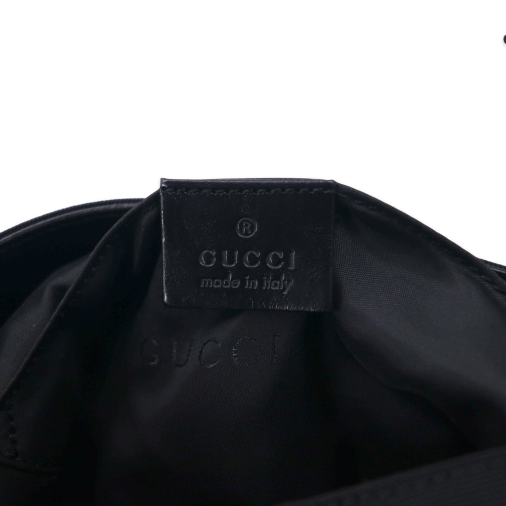 GUCCI イタリア製 ショルダーバッグ サコッシュ ブラック ナイロン ロゴプレート 019・0335 002058