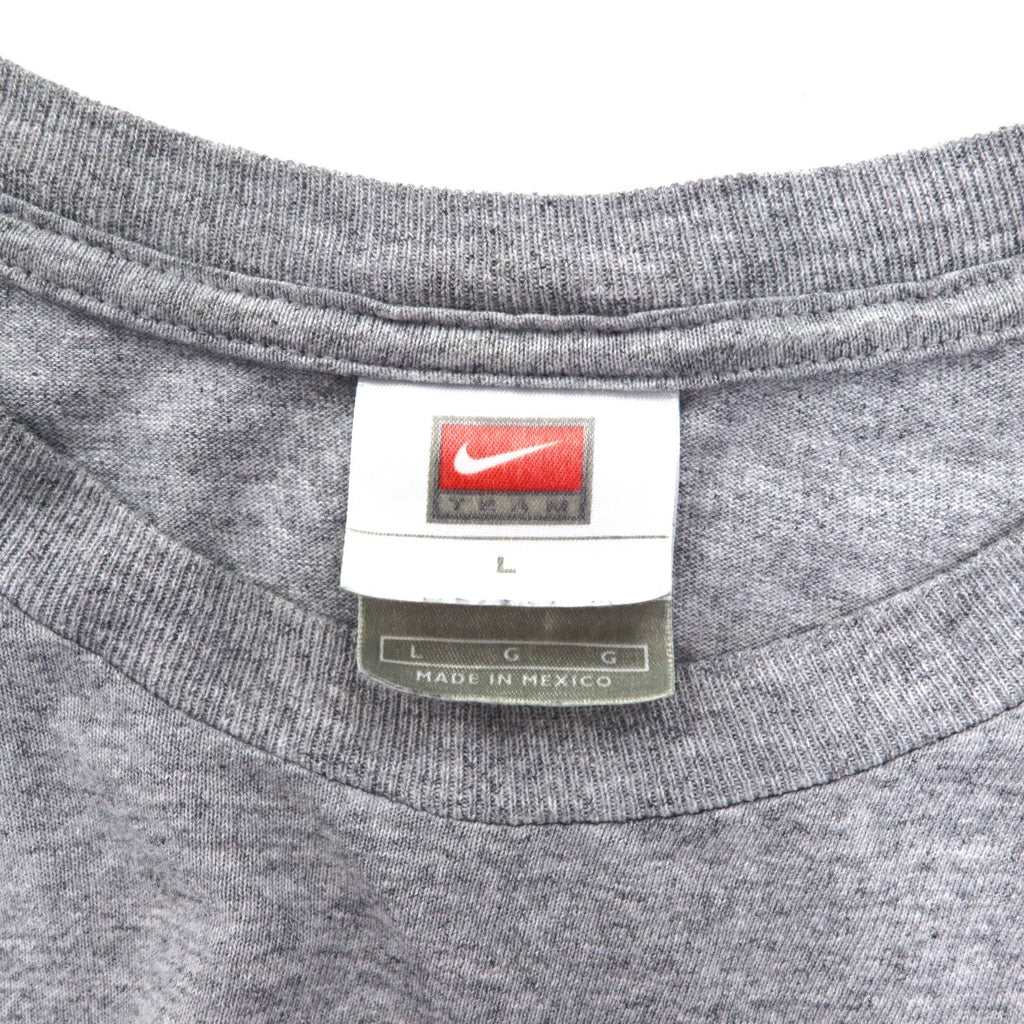NIKE Anni 2000 etichetta TEAM T-shirt WITNESS L grigia cotone swoosh centrale Made in Mexico