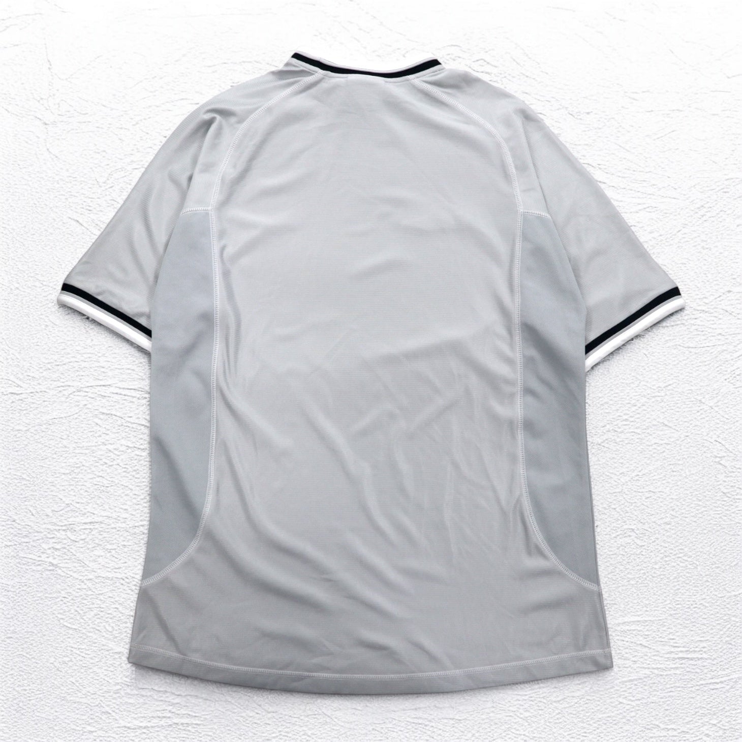 UMBRO Anni 2000 Maglia da Calcio T-shirt XL Grigio Poliestere Logo ricamato