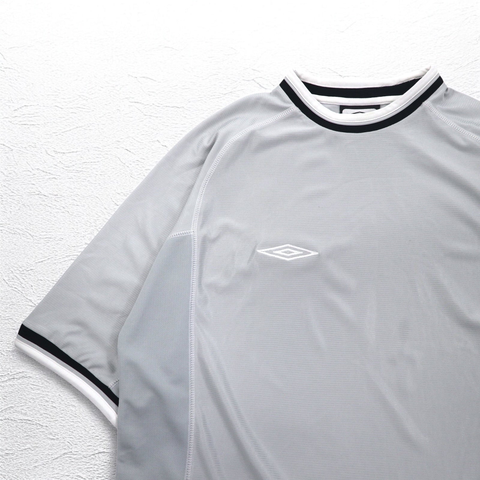 UMBRO Anni 2000 Maglia da Calcio T-shirt XL Grigio Poliestere Logo ricamato