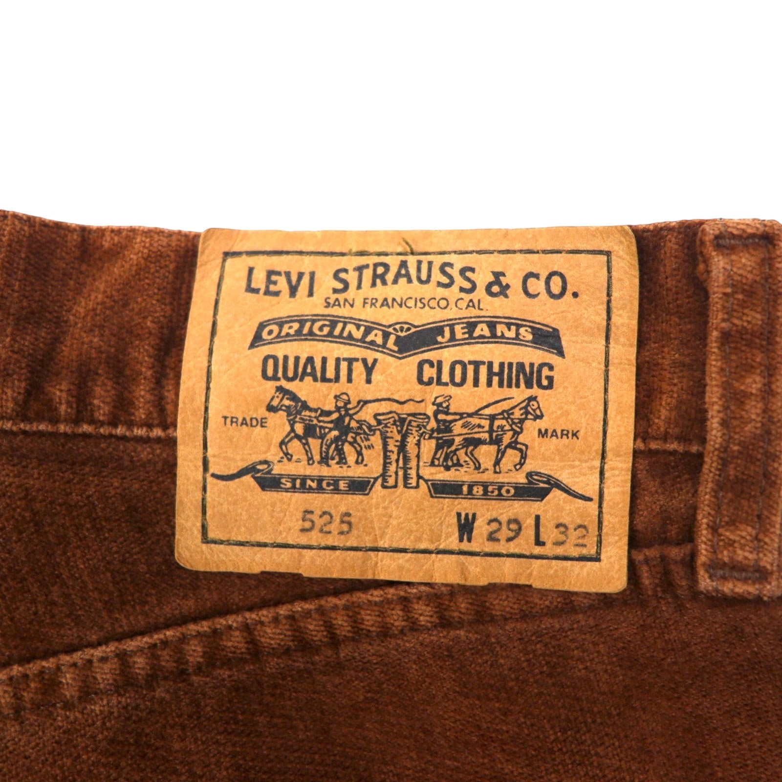 Levi's Made in Italy anni '90, pantaloni bootcut svasati in velluto, taglia 29, marroni, in cotone, etichetta bianca, small "e", chiusura con cerniera, bottone interno I13 525-6328