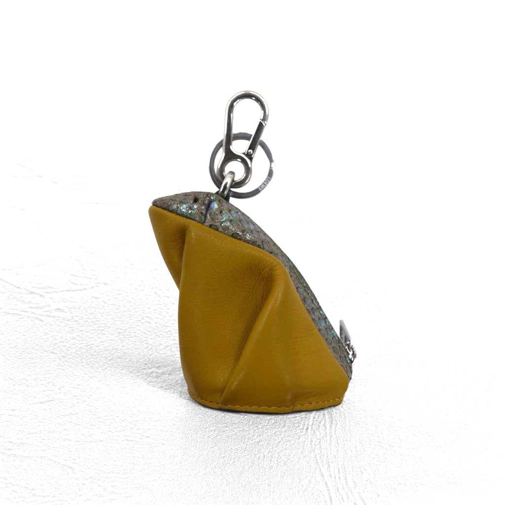 LOEWE FROG Portamonete Charm Portachiavi in Pelle CHARM IN CALFSKIN AND SNAKESKIN OCHRE