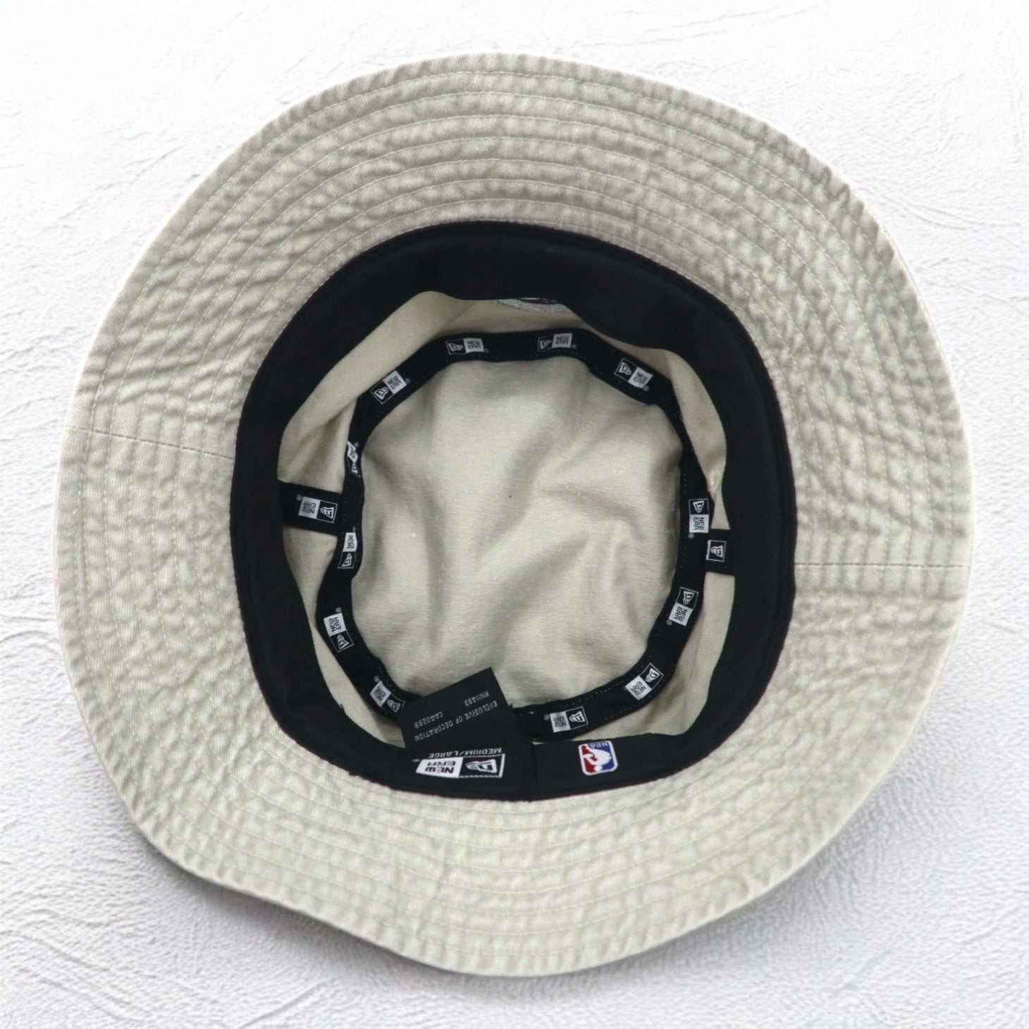 NEW ERA Cappello alla pescatora M/L Beige NBA BROOKLYN NETS