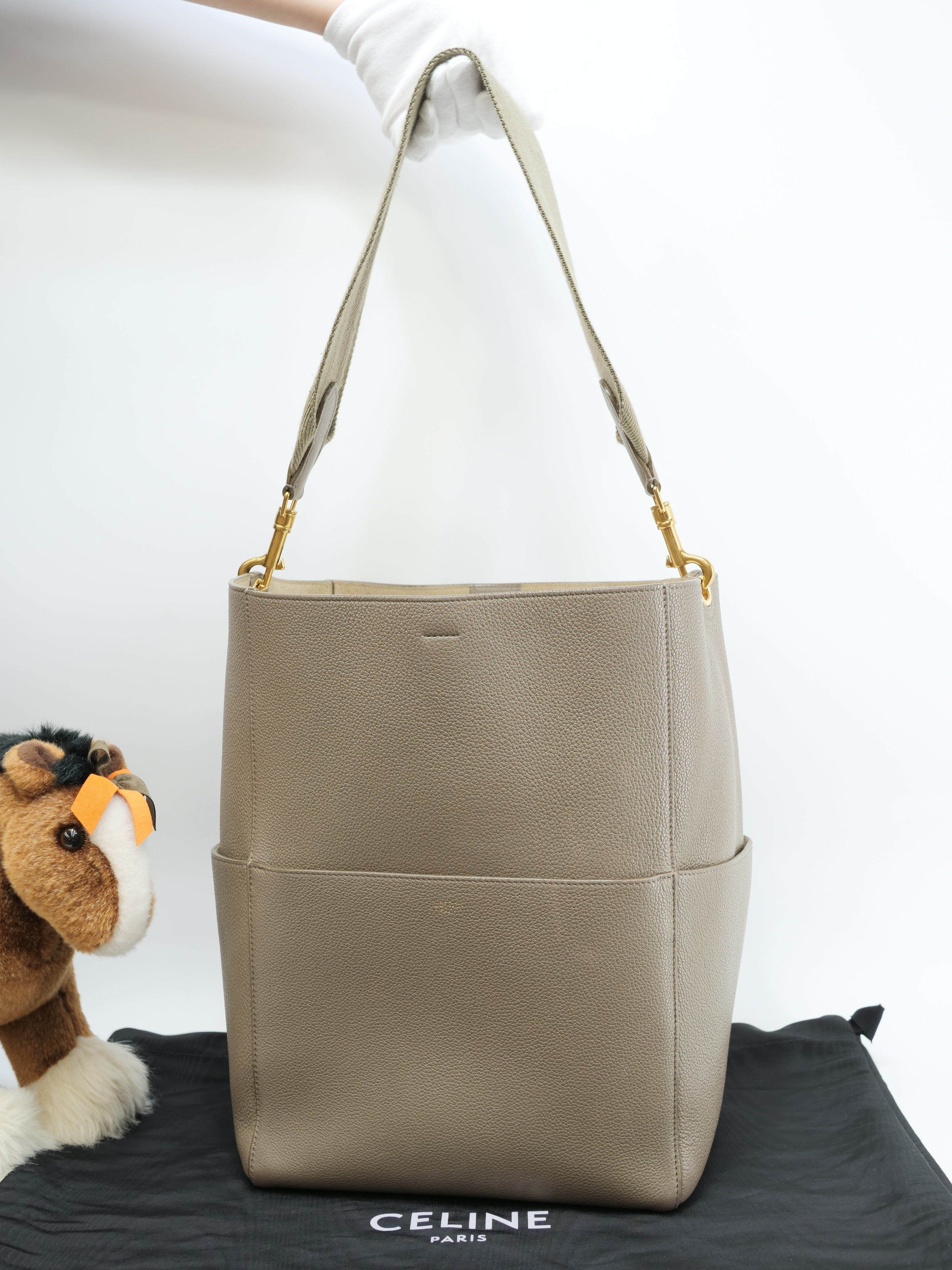 CELINE Sangle Bucket Borsa a spalla Hobo in pelle color talpa scuro @S-AN-4189