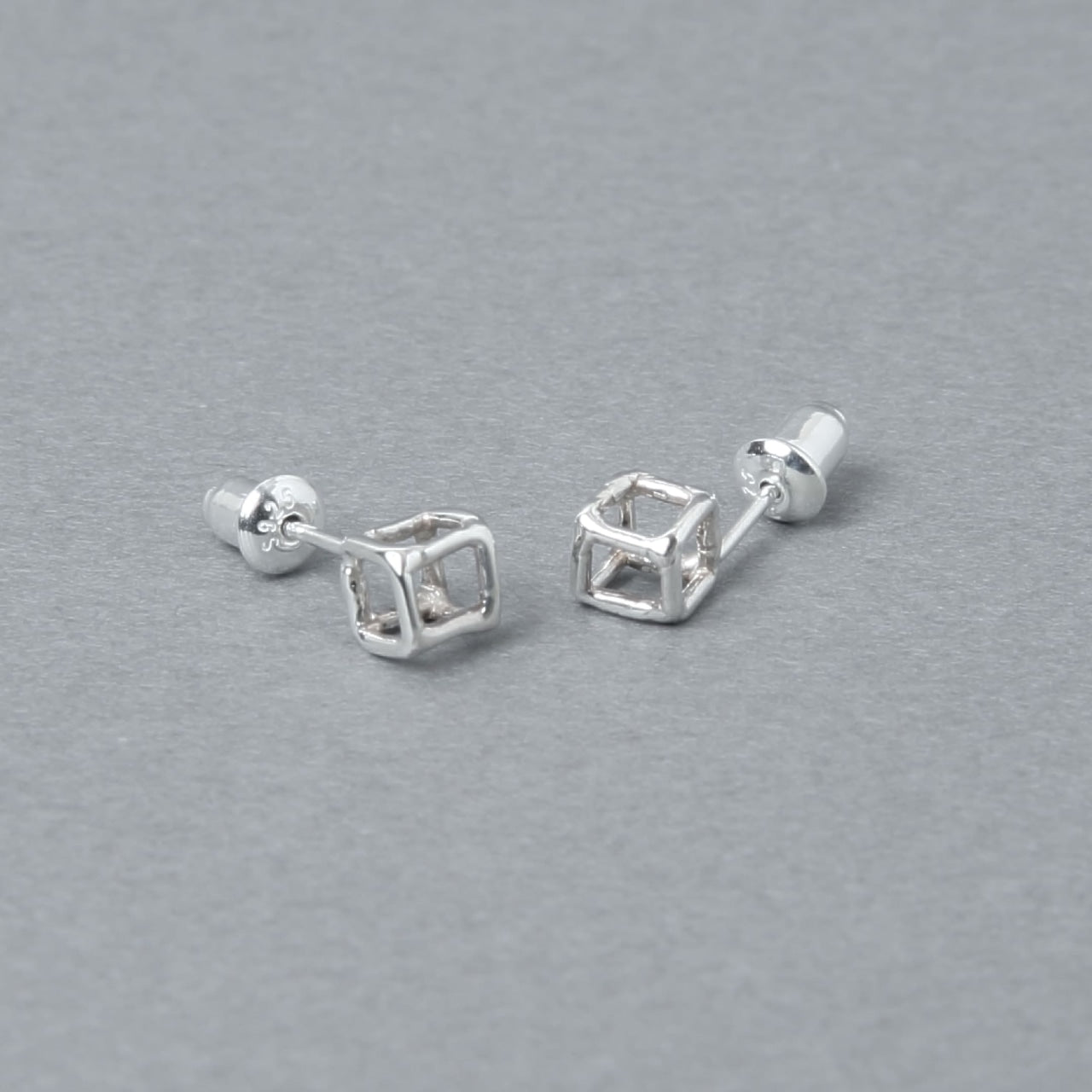 Orecchini in argento 925 | Quadrati da 5mm | 23-E-022
