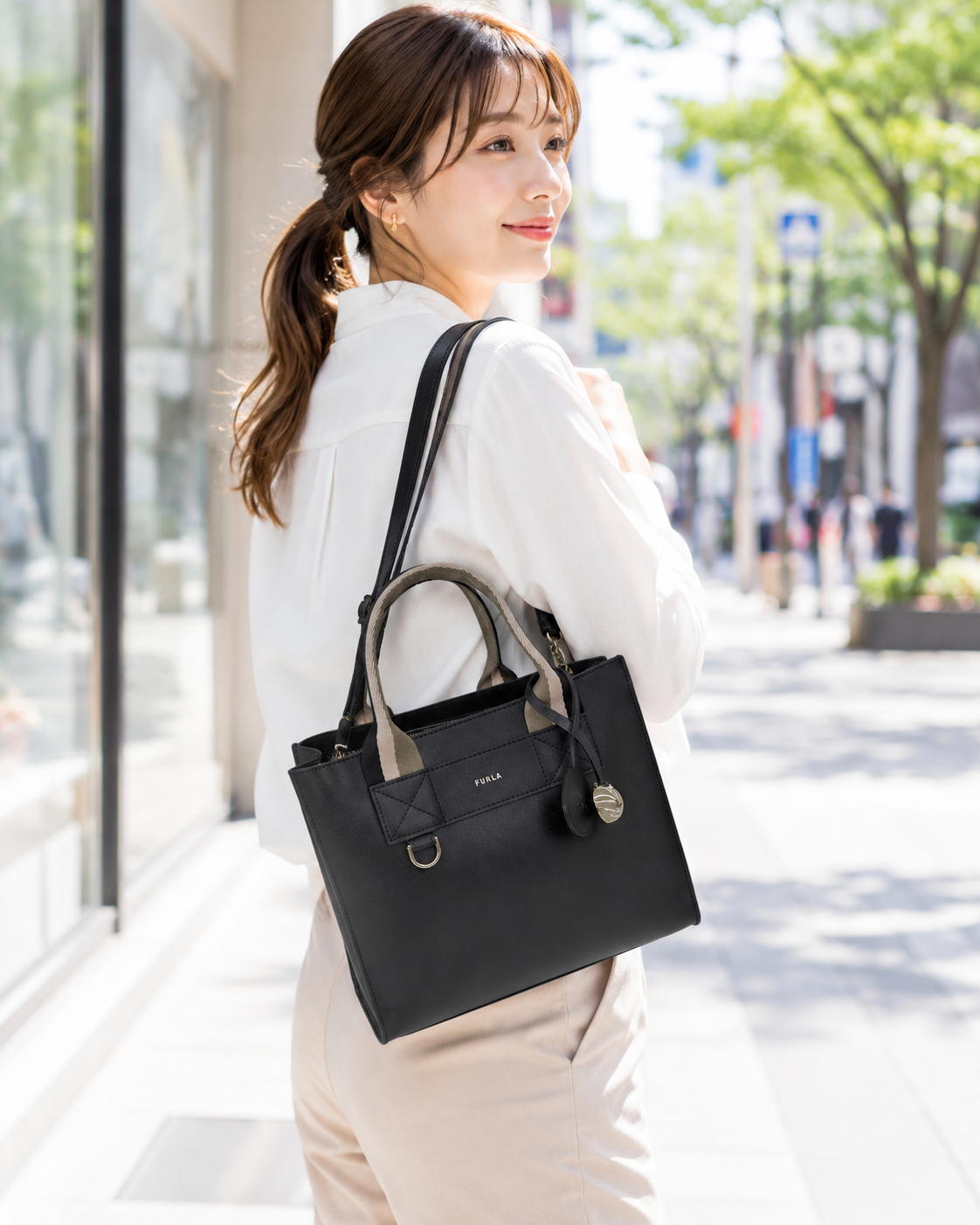 フルラ バッグ メンズ レディース ショルダーバッグ 2way 斜めがけ レザー ブラック FURLA DIVIDE IT S TOTE WB02038BX4467TON00