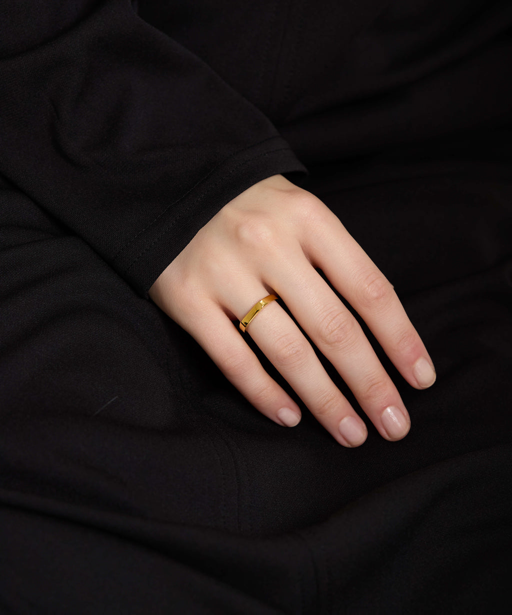 Anello piatto