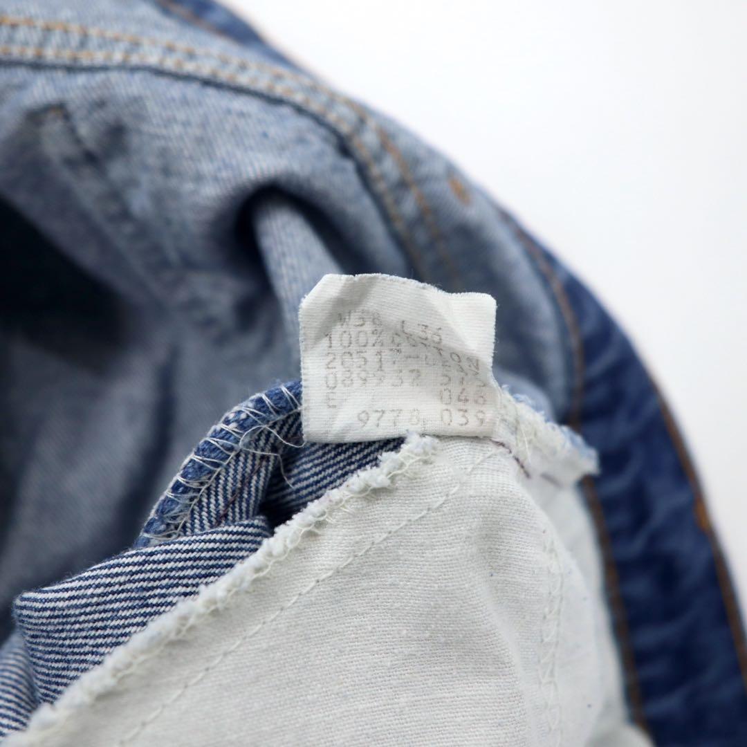 Jeans Levi's 517 bootcut blu anni '80 made in USA, taglia 38, etichetta arancione 20517-0217
