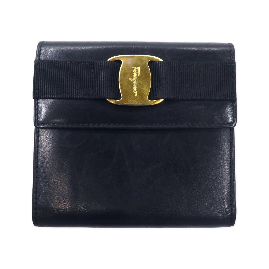 Salvatore Ferragamo Vara Ribbon Portafoglio a Due Ante in Pelle Nera con Chiusura a Scatto