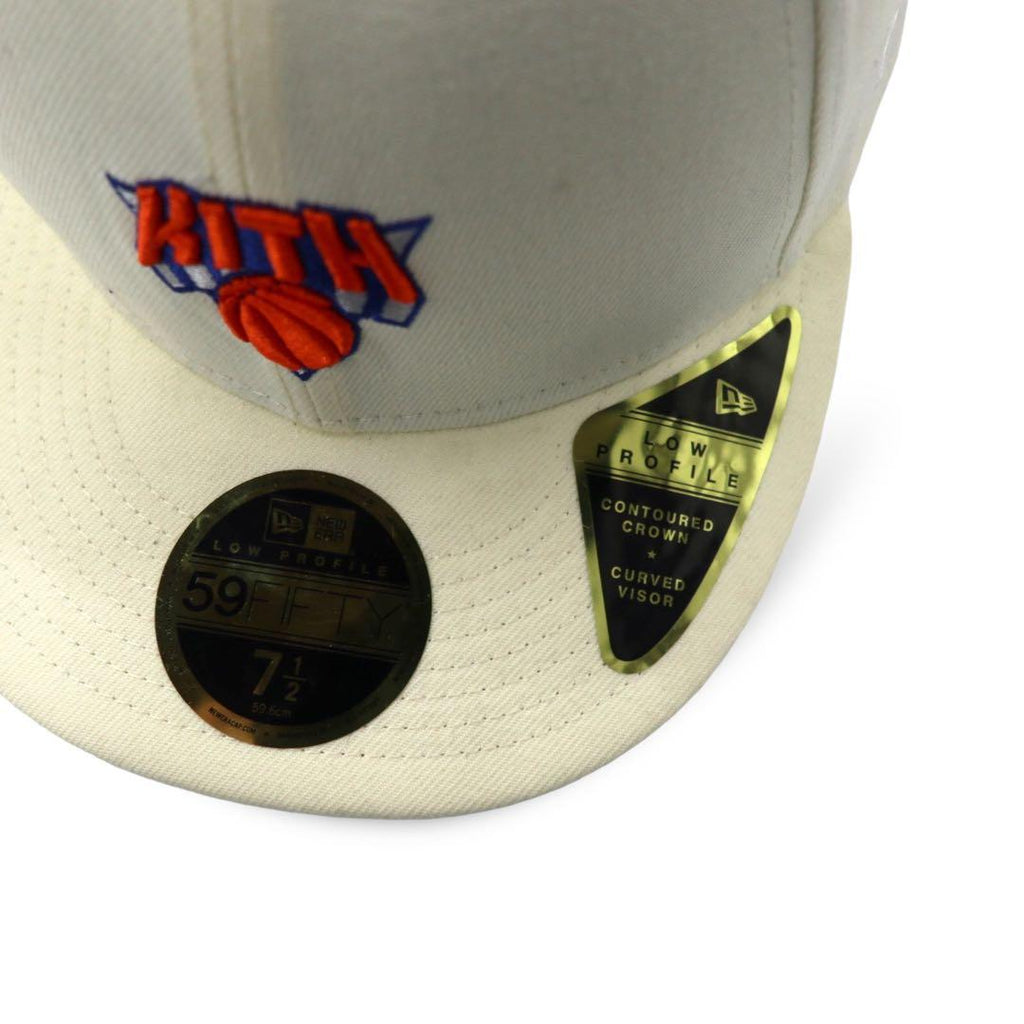 KITH × NEW ERA Cappellino da baseball 59,6 cm Bianco Poliestere NBA The New York Knicks 59Fifty Low Profile Fitted Hat Mai usato