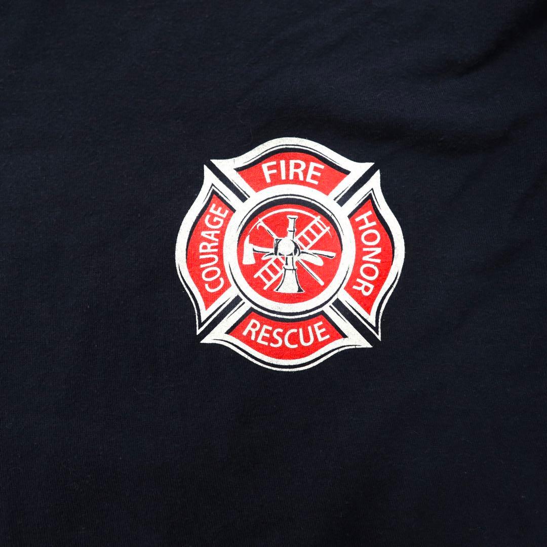 Maglietta stampata "ann aranr" XL Blu Navy Cotone Bandiera Americana Croce di Malta Pompieri Fire & Rescue Coraggio Onore Made in Messico