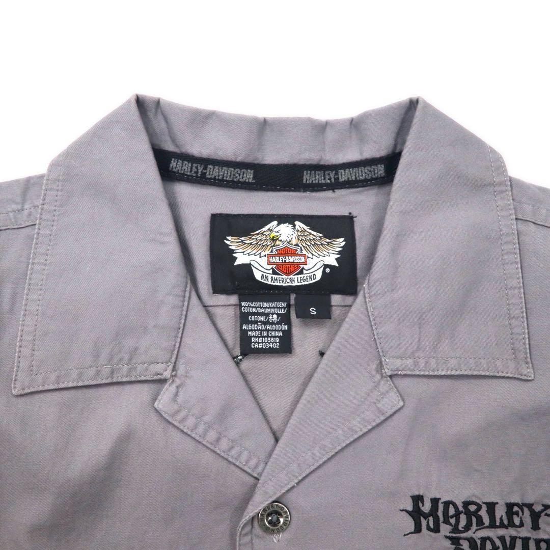 HARLEY DAVIDSON Camicia da lavoro a maniche corte, collo aperto, taglia S, colore grigio, in cotone, con logo ricamato sul retro