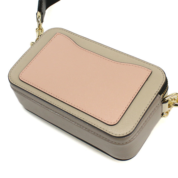 マーク・ジェイコブス MARC JACOBS THE SNAPSHOT 斜め掛けショルダー ブランド2S3HCR500H03　241KHAKI MULTI　ベージュ系 マルチカラー　bag-01