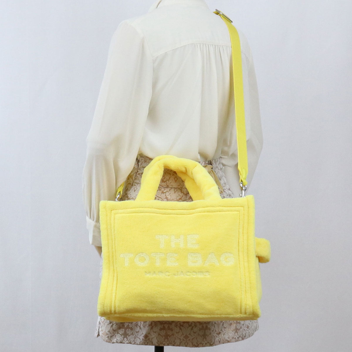 マークジェイコブス THE TERRY SMALL TOTE バッグ イエロー H059M06PF22