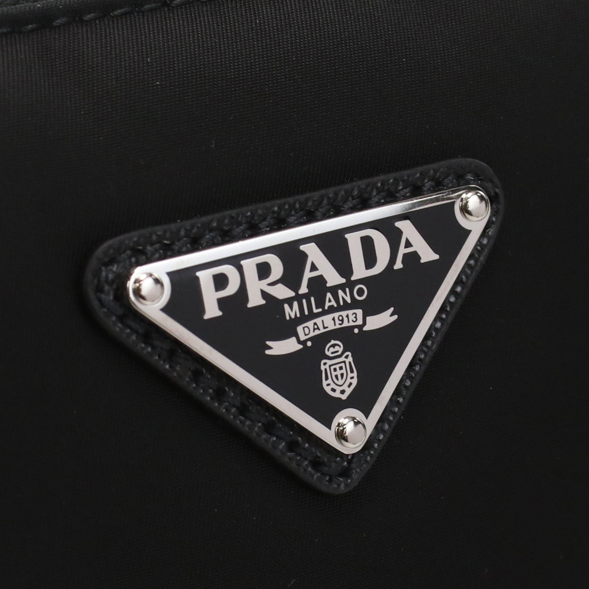 プラダ PRADA  斜め掛け ショルダーバッグ ブランド トライアングルロゴ2VH113　2DMH V XOP　F0002NERO ブラック bag-01