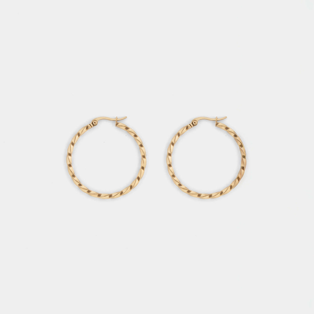 ツイストフープピアス