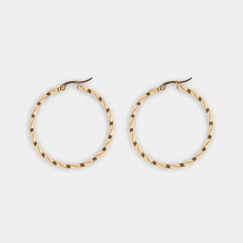 ツイストフープピアス